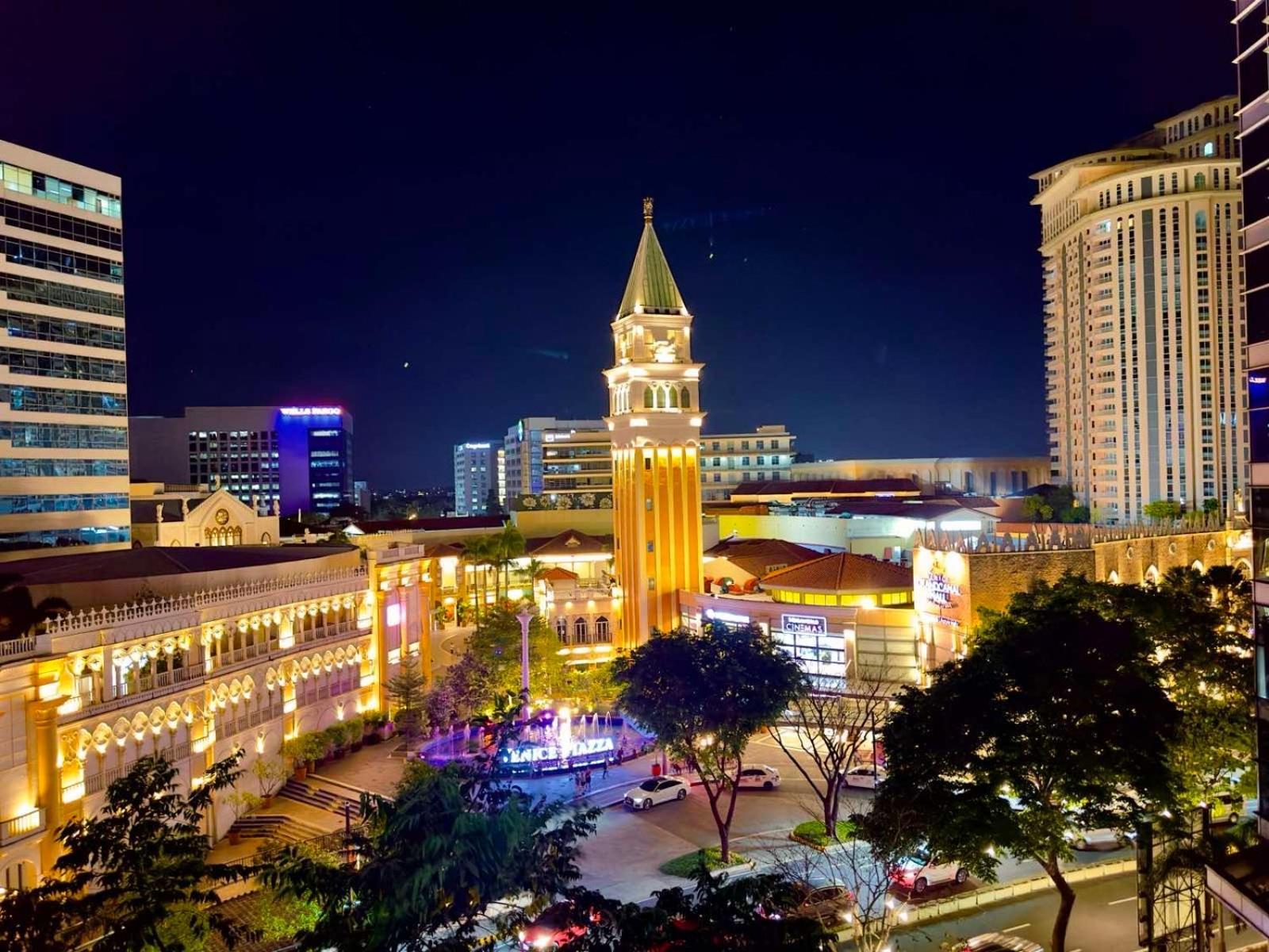 2 Bedrooms & 2 Bathrooms At Bgc Taguig Mckinley By Venice Grand Canal Mall Apartment *